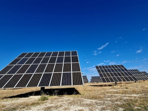O&M instalación solar fotovoltaica de 330,48 kWp en suelo con seguimiento a un eje